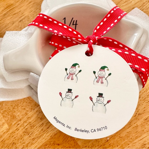 Rae Dunn Christmas Snowman Designs Ceramic Measuring Cups BRAND NEW!! - Picture 4 of 4